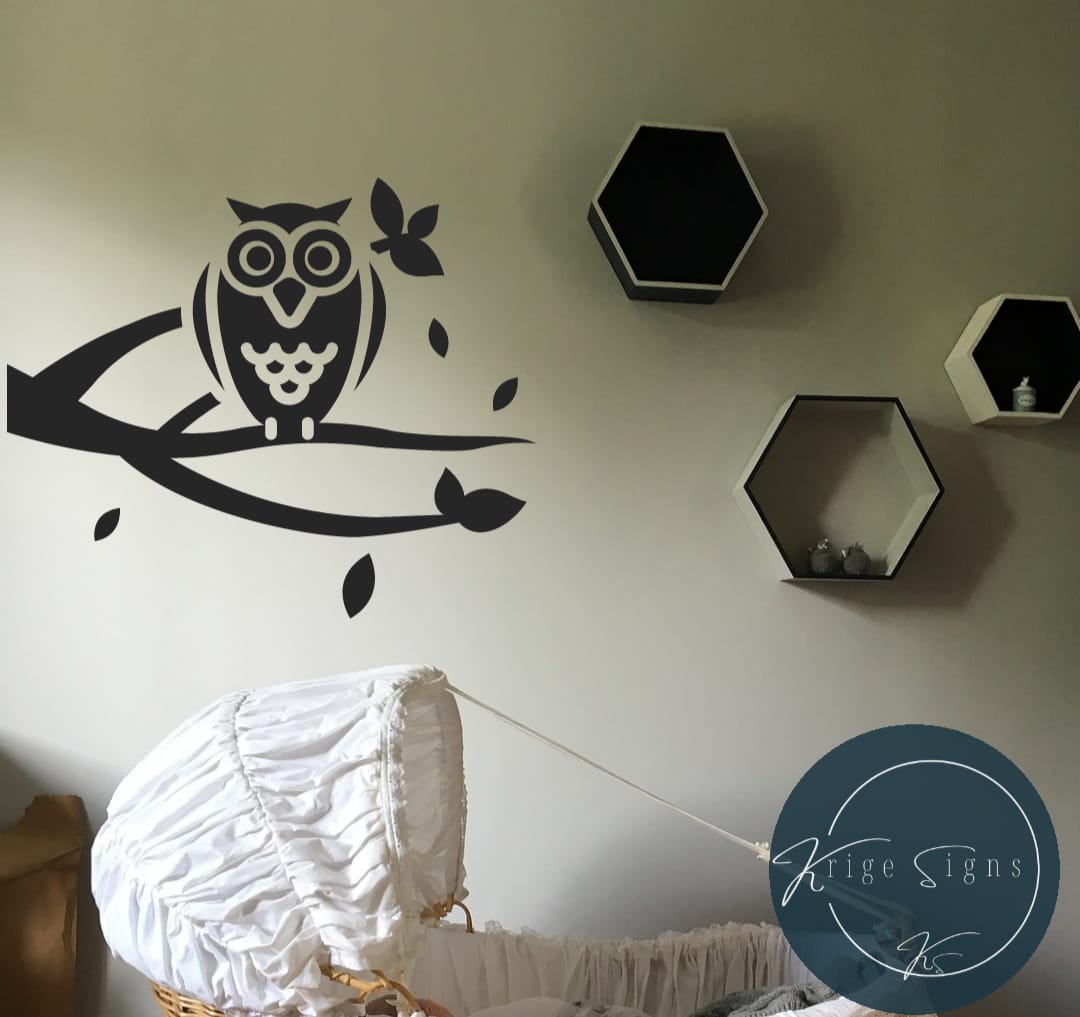 50108 - Owl matt matt vinyl wall art decal 700mm x 585mm